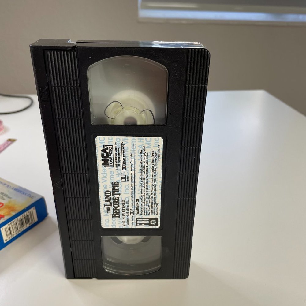Vintage THE LAND BEFORE TIME Childrens Movie Dinosaur Tale Family Friendly - Picture 8 of 11